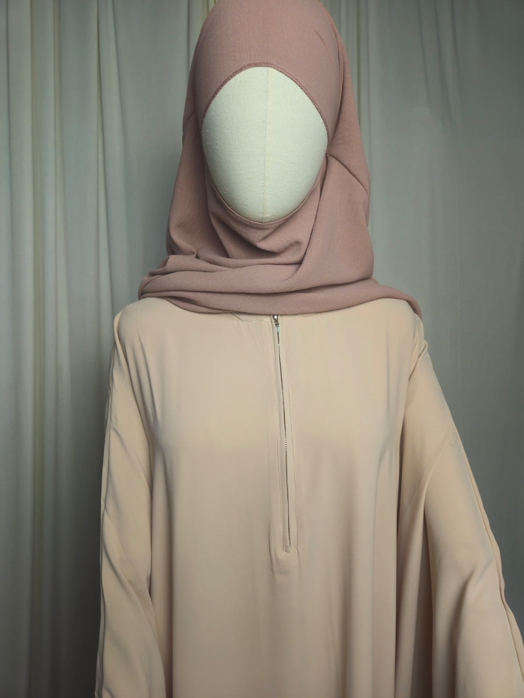 Abaya Nisa